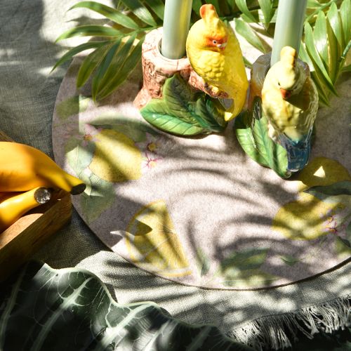 gjenstander Bordbrikker runde grå filt sommersitron 31 cm 2 stk